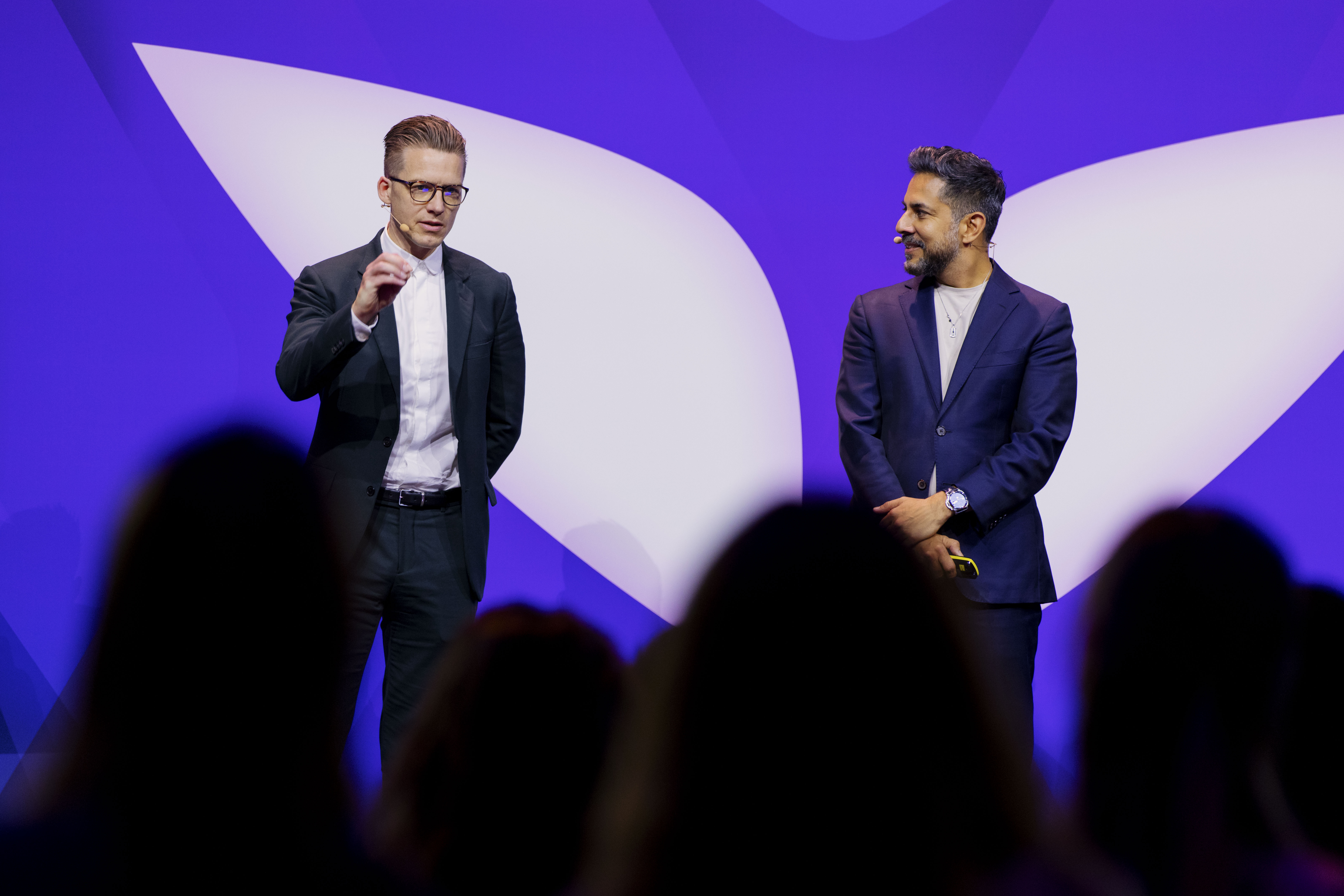 Gareth Winter on stage at Mindvalley U Event Amsterdam 2025