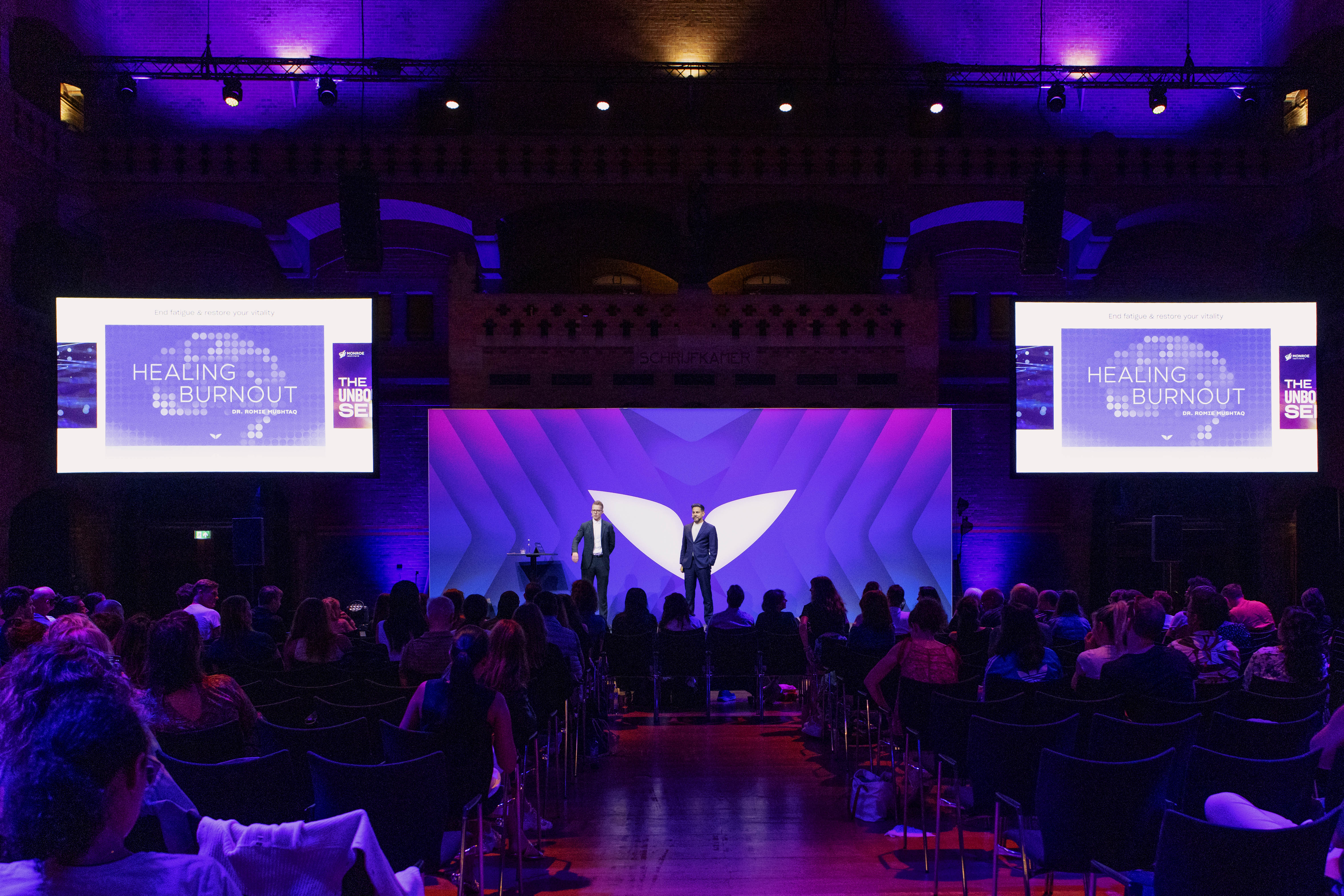 Gareth Winter presenting — Mindvalley U Amsterdam 2025